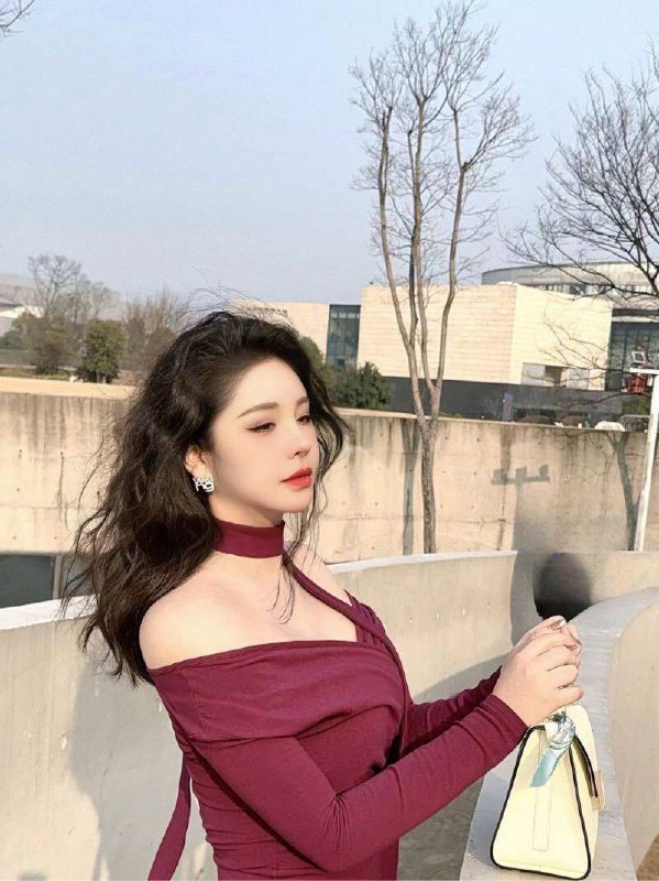 #长沙包夜#长沙线下#长沙外出#长沙嫩妹#长沙小妹#长沙上门——————————————#长沙小杜外围🔰极搜担保长沙欢喜🏠初子乔圈外良家女友 ｜175𝗰𝗺 • 𝟯𝟲E培训机构老师兼职 高素质 会聊天丰满匀称.酥胸蜜桃大臀.口活一流.极致享受五官精致大气.无整旺夫相.不抽烟无不良嗜好云艺毕业唱歌好听 会茶道 自由潜2星微博自媒体20万粉丝（可验真）性感御姐｜温柔似水｜喜瘦勿扰｜任意验证下单客服👉@AnnaGJ168bot