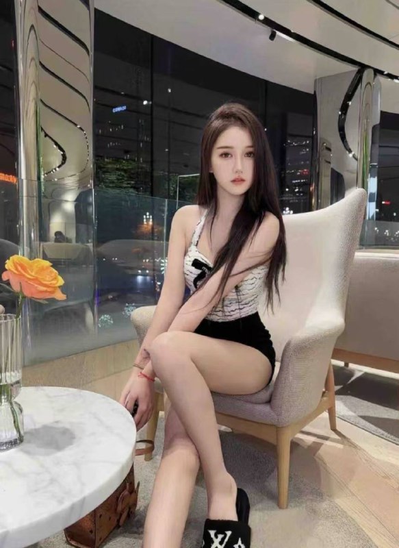 #郑州包夜#郑州线下#郑州外出#郑州嫩妹#郑州小妹#郑州上门——————————————#郑州小杜外围🔰极搜担保#郑州小楠🏠可纯可御 皮肤雪白胸围 D身高172 45kg 00后兼职平面模特 网拍模特服表专业 清纯在线撩人柔情似水声音甜美 服务型下单客服👉@AnnaGJ168bot