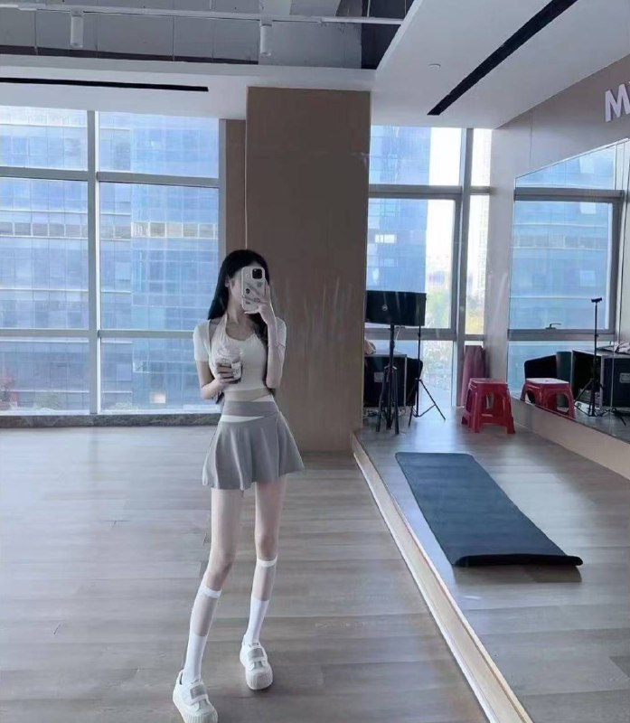 #郑州包夜#郑州线下#郑州外出#郑州嫩妹#郑州小妹#郑州上门——————————————#郑州小杜外围🔰极搜担保#郑州小楠🏠郑州短开刚下水兼职圆圆06年18岁艺术生兼职真实在校学生兼职有学生证 Height.身高170 Bust C+Weight.体重49Kg无整容，无纹身，上下粉嫩，听话女友类型，清纯甜妹，皮肤光滑，性格温柔，身体敏感易高潮配合度高，纯天然无整容，不催客不事待客如男友