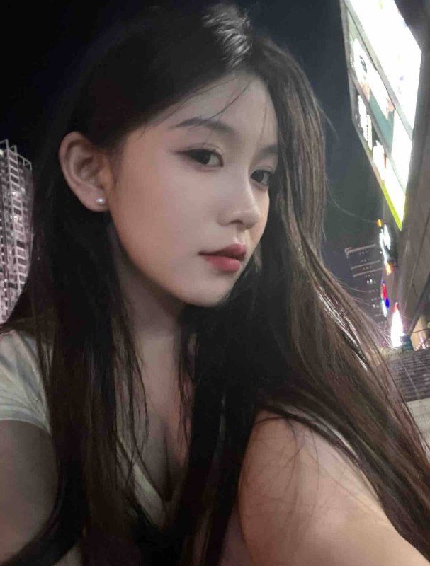 #郑州包夜#郑州线下#郑州外出#郑州嫩妹#郑州小妹#郑州上门——————————————#郑州小杜外围🔰极搜担保#郑州小楠🏡极品学生04-🐻C  白小纯✦ 大学在读  清纯校花 生活照✦ 性格温柔 声音甜美  颜值天花板皮肤白嫩细腻  蜜桃臀 可Jk 丝袜👙下单客服👉@AnnaGJ168bot