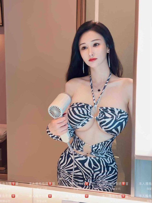 #深圳约炮#深圳兼职#深圳少妇#深圳嫩妹#深圳小妹#深圳上门——————————————#深圳小杜外围🔰极搜担保深圳单雨童🏠李洛混血骚蜜170G深圳拍摄俄罗斯混血·Height身高:170·Bust胸围:G·Occupation职业:宫夏文化传媒旗下胸模皮肤巨白，上下粉嫩性格开朗，气质女人味嘉超高配合度，你的专属宝贝#深圳#福田#大蜜下单客服👉@AnnaGJ168bot