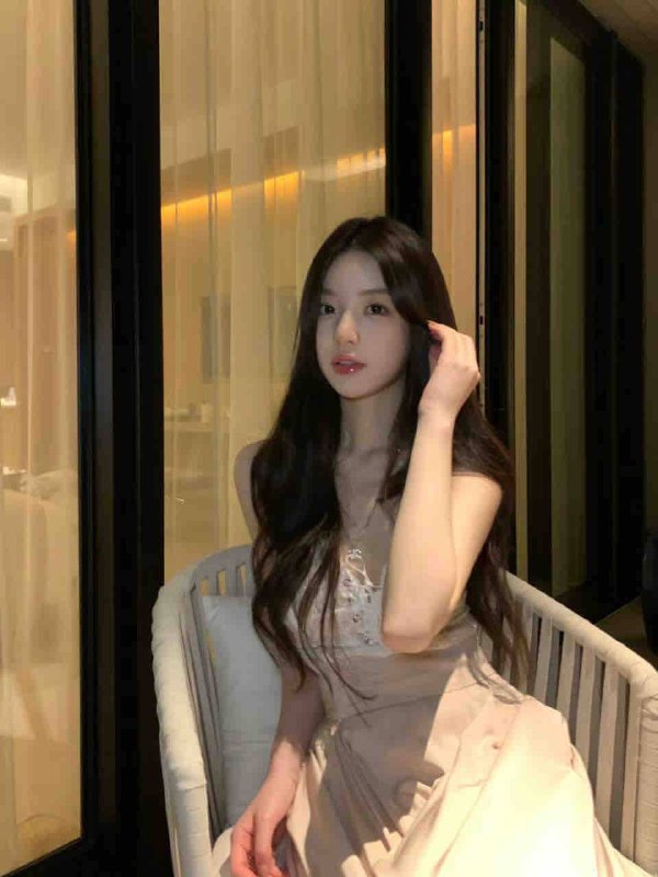 #香港约炮#香港兼职#香港少妇#香港嫩妹#香港小妹#香港上门——————————————#香港小杜外围🔰极搜担保• 香港🇭🇰小洛🏡圈外短暂 提前预约• Age：02• Height ：170• Bust：D下单客服👉@AnnaGJ168bot