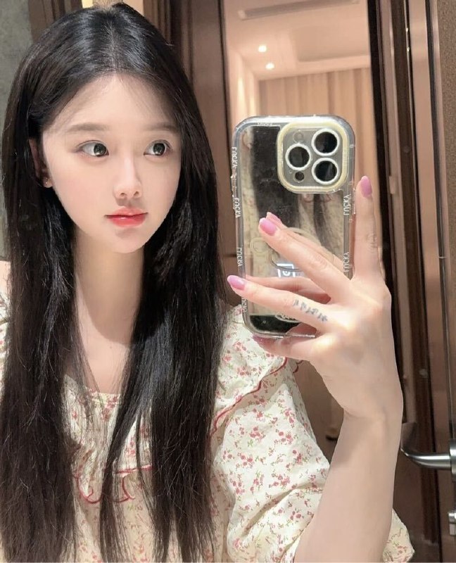 #重庆约炮#重庆兼职#重庆少妇#重庆嫩妹#重庆小妹#重庆上门——————————————#重庆小杜外围🔰极搜担保#重庆水原希子首次下水刚破C真实05年 清纯甜美🥢腿真实在校生，无不良嗜好 165CD全身雪白三点粉-五官立体，身段佳天然无整超级纯，甜美可爱声甜体柔，期待与您相见下单客服👉@AnnaGJ168bot