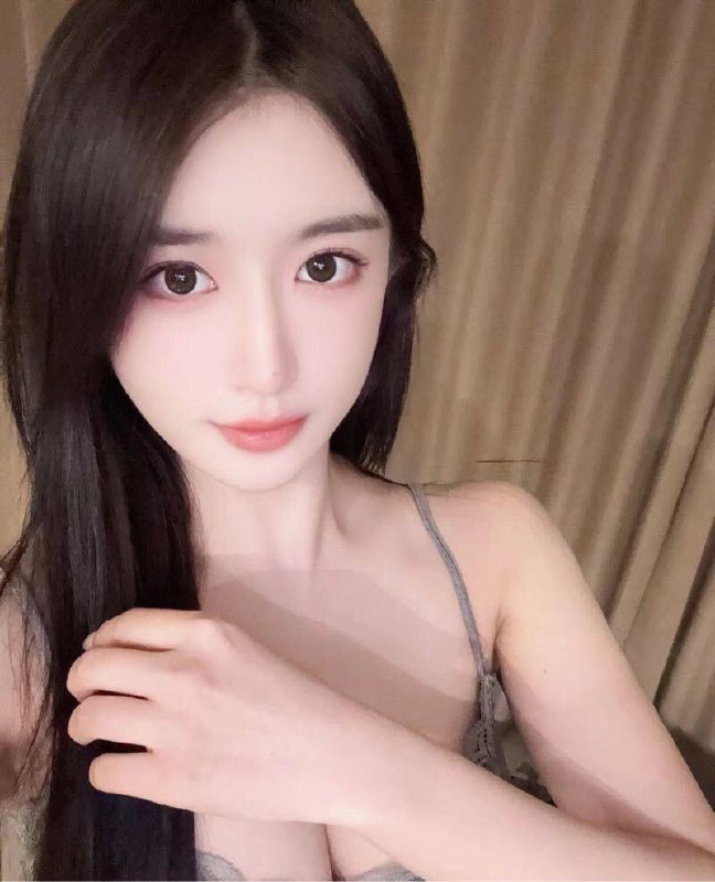 #西安约炮#西安兼职#西安少妇#西安嫩妹#西安小妹#西安上门——————————————#西安小杜外围🔰极搜担保韵韵🏠咪咪极品短暂兼职，提前预约171D👩‍🎓真人极品 身材气质绝佳🆙高素质只见素质导，情商高会说话真🐻上下粉，腿玩年❤️‍🔥皮肤水水嫩嫩巨白通体雪白下单客服👉@AnnaGJ168bot