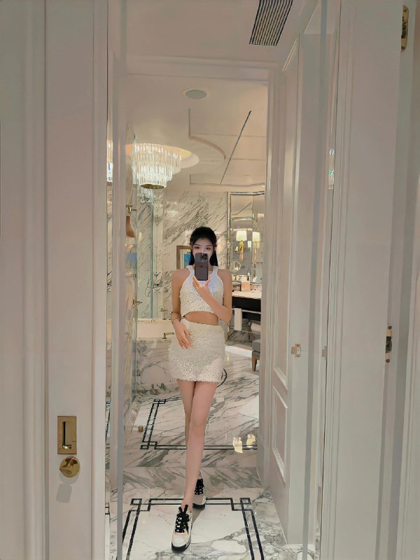 #西安约炮#西安兼职#西安少妇#西安嫩妹#西安小妹#西安上门——————————————#西安小杜外围🔰极搜担保166cm  45kg🐻c🥤爱笑邻家女孩 给你初恋女友的感觉😘性格精灵古怪 活泼开朗 可盐可甜🍑身材苗条 无赘肉  前凸后翘🙈性格好  配合度高  有耐心 不敷衍🩷下单客服👉@AnnaGJ168bot