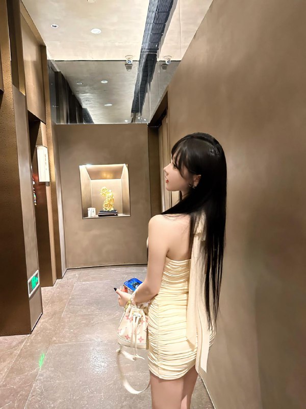 #西安约炮#西安兼职#西安少妇#西安嫩妹#西安小妹#西安上门——————————————#西安小杜外围🔰极搜担保🌟圈外兼职～•🌸身高/170•🌸胸围/🐻D•🌸清纯网红脸、穿着洋气、性格开朗活泼热情•🌟有耐心 态度好 超级配合•🌸全身无赘肉、A4腰🥢子腿🉑🐍6️⃣9️⃣🚙🍺✌🏻下单客服👉@AnnaGJ168bot