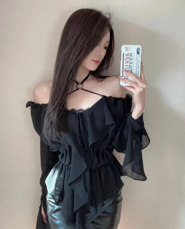 #宁波少女#宁波萝莉#宁波兼职#宁波上门#宁波学生#宁波少妇——————————————#宁波小杜外围🔰极搜担保宁波 刘秋雨 恬恬·Height身高/169·Bust胸围/34C·Age年龄/00年·Occuation职业/平面模特·Speciality特长/温柔·Hobby兴趣/旅游，烹饪·江南女孩恬静柔美长相甜美柔韧性好温婉可人值得体验下单客服👉@AnnaGJ168bot