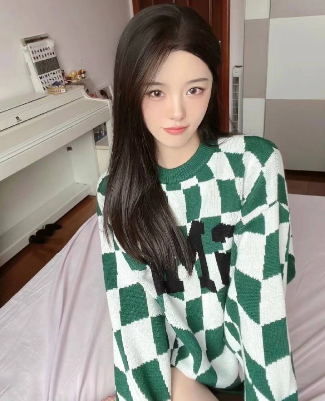 #宁波少女#宁波萝莉#宁波兼职#宁波上门#宁波学生#宁波少妇——————————————#宁波小杜外围🔰极搜担保宁波 刘秋雨 恬恬·Height身高/169·Bust胸围/34C·Age年龄/00年·Occuation职业/平面模特·Speciality特长/温柔·Hobby兴趣/旅游，烹饪·江南女孩恬静柔美长相甜美柔韧性好温婉可人值得体验下单客服👉@AnnaGJ168bot