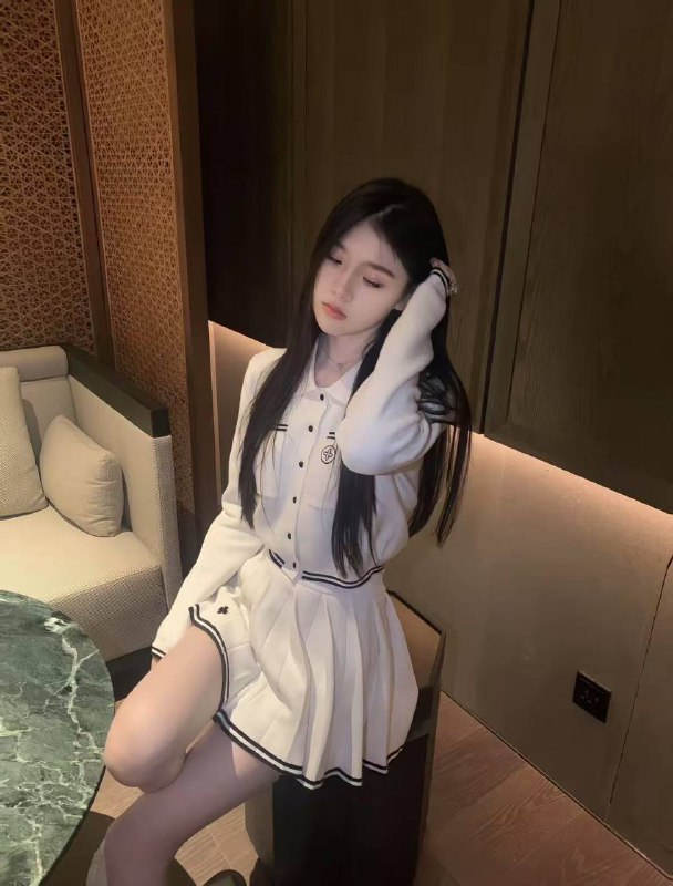 #成都少女#成都萝莉#成都兼职#成都上门#成都学生#成都少妇——————————————#成都小杜外围🔰极搜担保成都06新人身高170。 零整容，很清纯，皮肤超级白爱好:🎤、弹钢琴穿着洋气 自然女友感，💫紧致 皮肤雪白 性格开朗💫本人超甜 给你初恋的感觉❤️‍🔥下单客服👉@AnnaGJ168bot