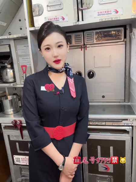 厦门外围-E罩杯空姐-温柔气质女神