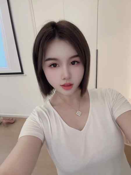 厦门外围-171D真熊-御女白皮内骚