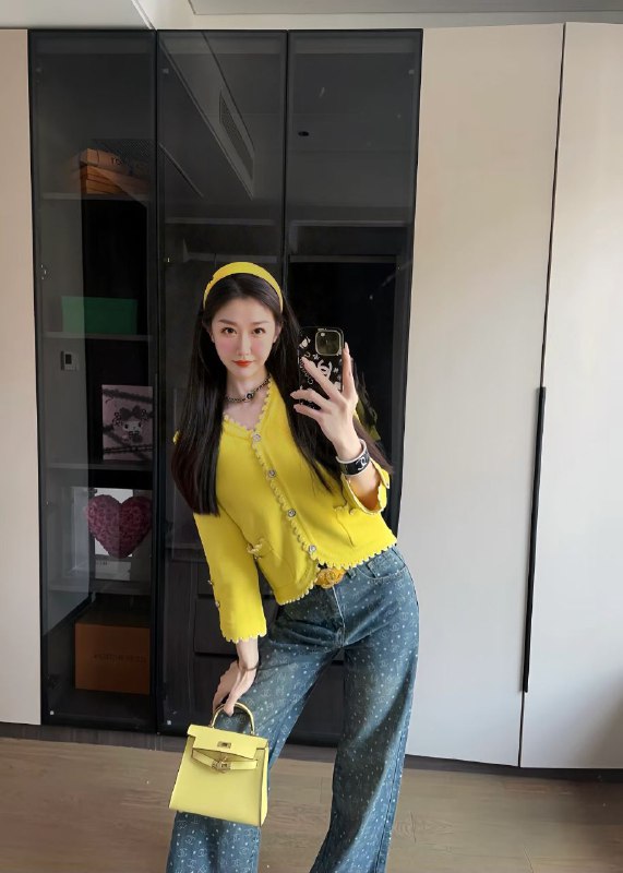 #深圳福田#深圳罗湖#深圳南山#深圳龙岗#深圳宝安#深圳龙华——————————————#深圳小杜外围🔰极搜担保古驰✝️深圳5W   书菀在职空乘欢迎您搭乘深圳航空🉑验APP 登机证件🪪飞行纪录Height 身高：174 光脚Bust 胸围：D常年健身 打⛳️身材一级棒🎉性感大🐻筷子腿 全身雪白无整御姐 待人温柔  可甜 可御🦜起#深圳#空姐#南山下单客服👉@AnnaGJ168bot