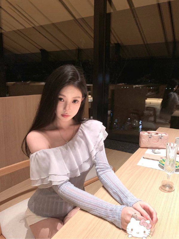 #深圳福田#深圳罗湖#深圳南山#深圳龙岗#深圳宝安#深圳龙华——————————————#深圳小杜外围🔰极搜担保古驰✝️深圳5W  左依依最极品 172D冷白皮纯欲天菜豪华五星住宅 你的完美天使宝宝#深圳#南山#5W#小纯下单客服👉@AnnaGJ168bot