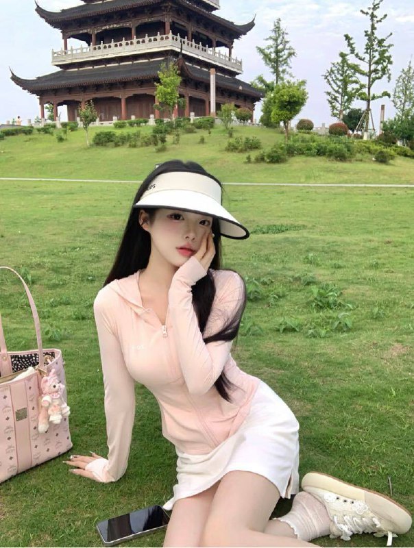 #深圳福田#深圳罗湖#深圳南山#深圳龙岗#深圳宝安#深圳龙华——————————————#深圳小杜外围🔰极搜担保古驰✝️深圳 盈盈07年极品小纯170CHeight身高/170Bust胸围/ C甜美日系少女俏皮无辜小鹿眼干净透亮肌眉眼盈盈 楚楚动人眼睛水汪汪服务好，态度好，热情主动不催不事#深圳#小纯#南山下单客服👉@AnnaGJ168bot