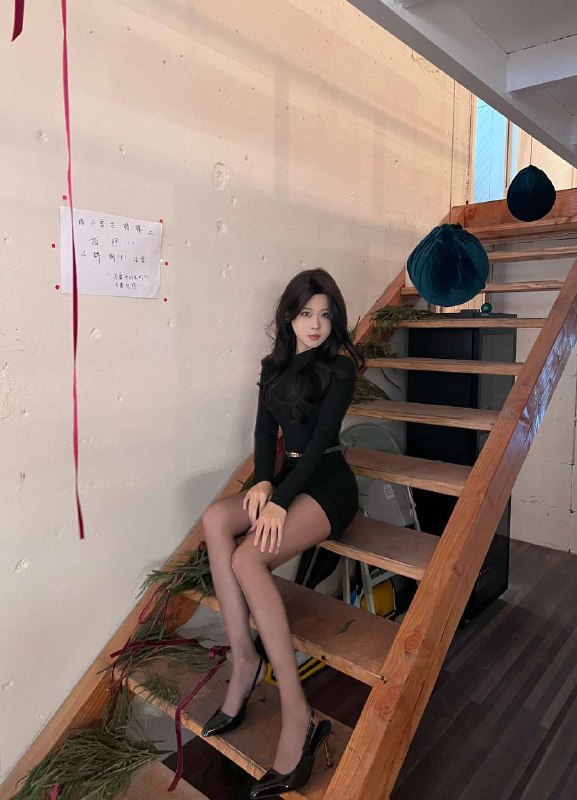 #深圳福田#深圳罗湖#深圳南山#深圳龙岗#深圳宝安#深圳龙华——————————————#深圳小杜外围🔰极搜担保古驰✝️深圳 小茹千金脸 极品发光白 身材比例绝佳高级长相0纹身 全脸没有一支玻尿酸自律girl 常年健身 全身无一丝赘肉HEIGHT:166cmAGE:2005BUST: CWeight:90拒绝高P📷所见即所得易湿体质 紧致多汁#福田#深圳#小纯下单客服👉@AnnaGJ168bot