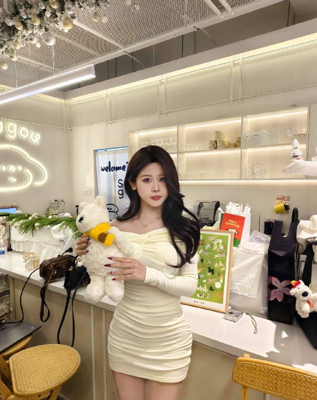 #深圳福田#深圳罗湖#深圳南山#深圳龙岗#深圳宝安#深圳龙华——————————————#深圳小杜外围🔰极搜担保古驰✝️深圳 小茹千金脸 极品发光白 身材比例绝佳高级长相0纹身 全脸没有一支玻尿酸自律girl 常年健身 全身无一丝赘肉HEIGHT:166cmAGE:2005BUST: CWeight:90拒绝高P📷所见即所得易湿体质 紧致多汁#福田#深圳#小纯下单客服👉@AnnaGJ168bot