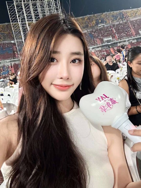 #深圳少妇#深圳少女#深圳女神#深圳约炮#深圳学生#深圳上门——————————————#深圳小杜外围🔰极搜担保古驰✝️深圳5W   小糯米🦜澳大利亚🇦🇺留学生• 𝐇𝐞𝐢𝐠𝐡𝐭身高/ 170• 𝐖𝐞𝐢𝐠𝐡𝐭体重/ 100• 𝐁𝐮𝐬𝐭胸围   / C• 𝐀𝐠𝐞年龄/ 01特长 会毛笔字，写诗作画素质衣品极高 谈吐得体期待与你相遇这个夏天❤️#福田#5w