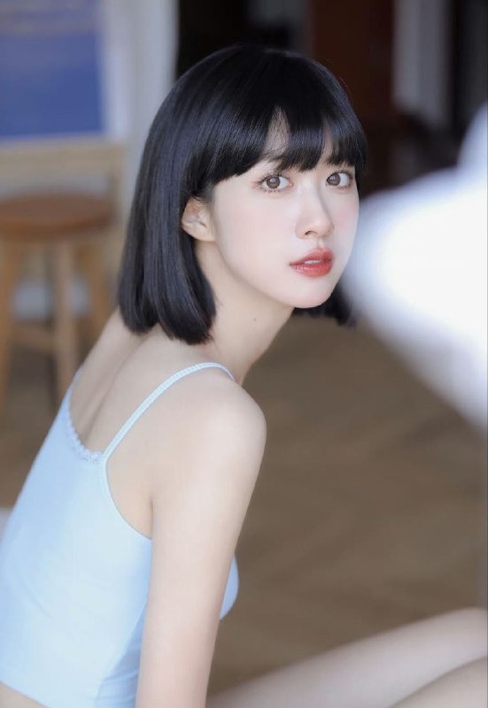 #北京约炮#北京娱乐#北京萝莉#北京少妇#北京美女#北京上门——————————————#北京小杜外围🔰极搜担保北京鸡哥🏡硬5#梵⛳️阳光100纯⭕外  兼职加拿大🇨🇦留学生SFU  Smith商学院在读🔷0整容 颜值天花板  气场十足 温柔气质🔷穿着洋气大牌 清纯可人 甜美韩系女主🔷本人比照片更美   邻家妹妹 毫无风尘气息 你的首选女友🔷爱好游泳 高尔夫 网球，全程可英文交流高级洋气款 全身无赘肉 A4腰175/真🐻C/03年🈲挂冷白皮 京土著 声音甜美😋FW好 不事 不催 秒搞定各种剧本大🥚可同城（只接素质.醉酒勿扰）#朝阳国贸#阳光100#短发#高白瘦#硬5#土著#梵妮#六九蛇稳下单客服👉@AnnaGJ168bot