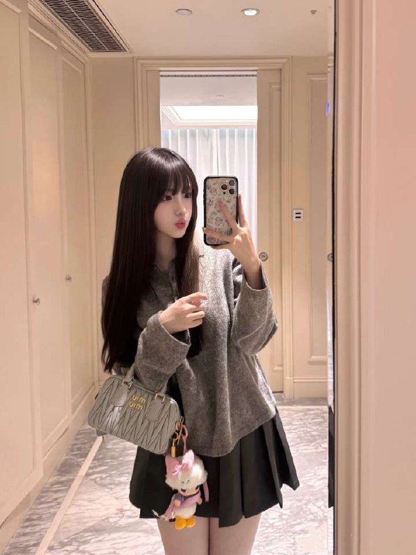 #北京约炮#北京娱乐#北京萝莉#北京少妇#北京美女#北京上门——————————————#北京小杜外围🔰极搜担保鸡哥🏠北京🦜硬5🔝🏅04 —172— C#乐迪•中央传媒大学一字马校花短🎬•  • Height 172• Weight 45KG• Best🐻C天鹅颈，直角肩，马甲线，大长腿温柔听话，身体柔软，皮肤雪白，北京首次兼职，纯欲美少女。✅中传双一流名校在校学生✅特长绘画✍️游泳播音支持专业证书学士学位首次兼职 全身0整容 学识高  大方得体可现场一字马🌟真心期待与您的相遇🌟. 肉慾滿分清新自然• 女友感十足粉嫩甜心白嫩誘人粉乳蜜桃臀馒头一线天•真实中传校花  全真人真照非网图•#硬5#学生#一字马下单客服👉@AnnaGJ168bot