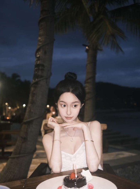 #北京约炮#北京娱乐#北京萝莉#北京少妇#北京美女#北京上门——————————————#北京小杜外围🔰极搜担保鸡哥🏠硬5北京♥️新人第一次下水#鱼• 𝚨𝐠𝐞:𝟏𝟗• 𝐁𝐮𝐬𝐭:𝘾• 𝐇𝐞𝐢𝐠𝐡𝐭:𝟏𝟕𝟓不吸烟  不饮酒  无纹身  无医美会健身  会跳舞  可接吻  可⑥⑨有情商  有涵养  高学历  高质量#硬5#纯欲#万达广场下单客服👉@AnnaGJ168bot