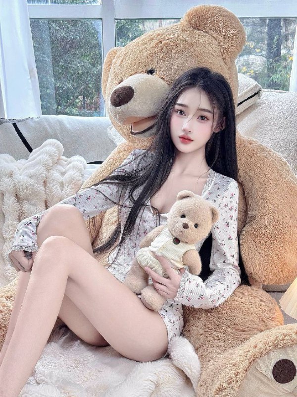 古驰✝️深圳 欣儿首开年龄:05 身高:168 体重:90🐻C🌸身材婀娜多姿 本人清纯可爱 三点粉🌸性格温柔，举止大方，情商智商双在线🌸温柔如水 真人真照 服务好不催人🌸又乖又甜 配合度高 代客如初恋 好评必选#深圳#小纯#福田下单客服👉@AnnaGJ168bot