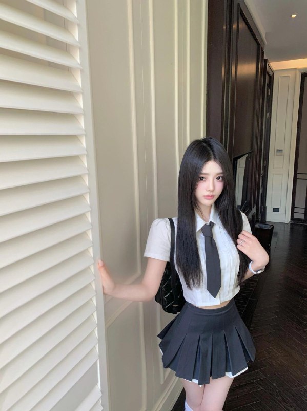 古驰✝️深圳  UU深圳网红白小纯🌟圈外兼职～•🌸身高/170•✨体重/45KG•✨年龄/04•🌸胸围/🐻D•🌸清纯网红脸、穿着洋气、性格开朗活泼热情•🌟有耐心 态度好 超级配合•🌸全身无赘肉、A4腰🥢子腿•🌸可纯可欲  情绪价值满满～🉑🐍6️⃣9️⃣🚙代开  登记✌🏻✈️#深圳#南山#登记代开#六九#舌吻#车震#双飞下单客服👉@AnnaGJ168bot