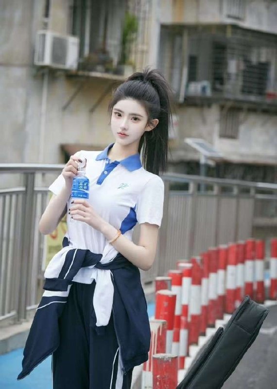 #南京修车#南京外围#南京品茶#南京上门#南京约炮#秦淮区04学生南京Laochen💝174 高等院校再读美术生🌸🌟Height /身高 174🌸🌟Weight/体重 85🌸🌟Bust /胸围C🌸🌟Age/年龄 04筷子腿水蛇腰⭐三点粉/🈚️纹身🉑69，🉑kiss天然无整⭐漫画身材⭐解🔒各种高难度⭐温柔体贴⭐美术生在读⭐性格开朗外表清纯内心火热⭐极致反差⭐床🛏上榨汁机⭐敏感体质⭐强烈推荐⭐下单客服👉@AnnaGJ168bot
