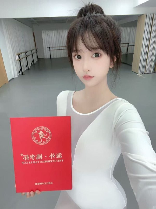 #南京修车#南京外围#南京品茶#南京上门#南京约炮南京Laochen💝白纯芭蕾舞生真实小素人有纹身22年海外桃李杯冠军可查🥇可学信网查询————————————————————姓名:雨雨      年龄:05    籍贯:山东身高:175cm   体重:52kg🐻:C净身高175cm🐻天然C  可现场查看身份证🉑现场跳舞 可解锁任意高难度动作腰腹灵活大长腿，一字马  芭蕾舞（共浴🛁🐍👄69✌️体5⃣️🍑sm深h👅）（情趣内衣 制服诱惑 各类丝袜高跟鞋👠）照片效果有限本人很高🐻很大哦期待相见————————可指定验证———————下单客服👉@AnnaGJ168bot