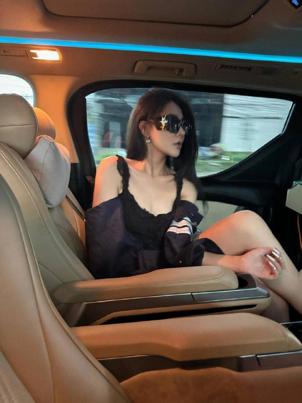 北京司藤小姐🏠171D🏠W🉑kiss69💋气质大牌，初次下🌊自带豪华工作室＃国贸.佳兆业铂域gzs🏀♥️📱欢迎咨询客服👉@AnnaGJ168bot