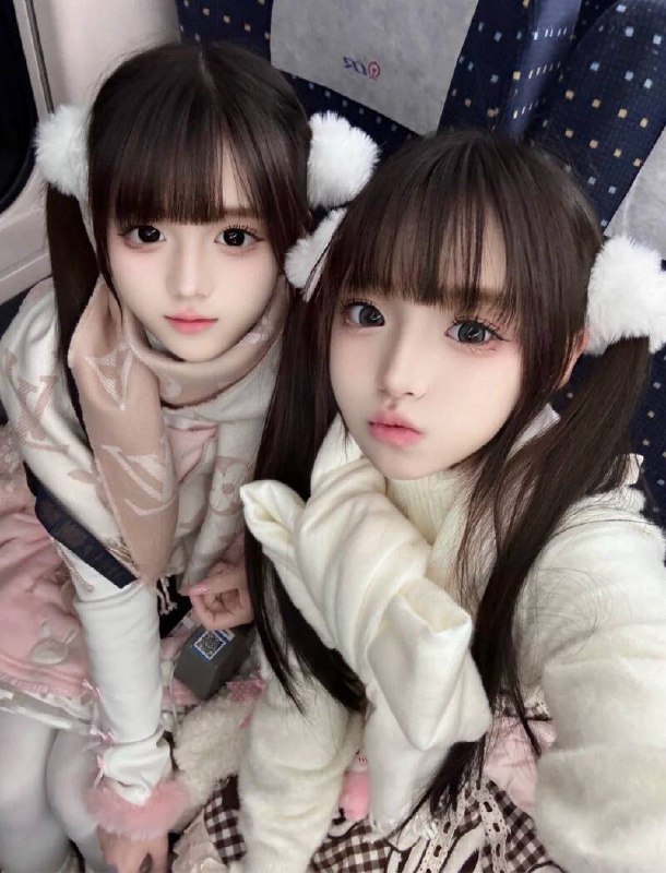 广州 外围蓝白白🏡姐姐妹妹姐姐：猫猫 06年 刚满19杭州女孩 小萝莉 可甜可御169 F 冷白皮 95斤 全身真实 0整容皮肤雪白 纯少女 真实自然 纯欲天花板懂事听话 性格活泼妹妹：咪咪 06年 刚满19岁•Height身高/168•Weight体重/95斤•Bust胸围/E 妈生脸 0整容前凸后翘！！巴掌腰！！姐姐胸比mm大一个罩杯！mm屁股大！！· 少量毛 超级紧 水多多  一线天🏀♥️📱欢迎咨询客服👉@AnnaGJ168bot