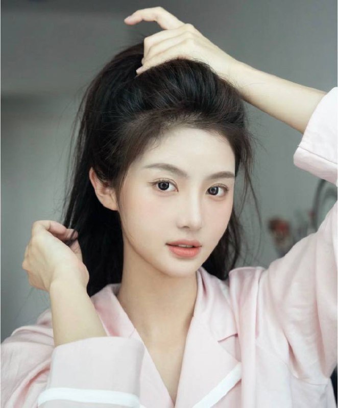 香港🇭🇰精品 短开01年 身高168 体重98斤在美留学生 研究生在读🏀♥️📱欢迎咨询客服👉@AnnaGJ168bot