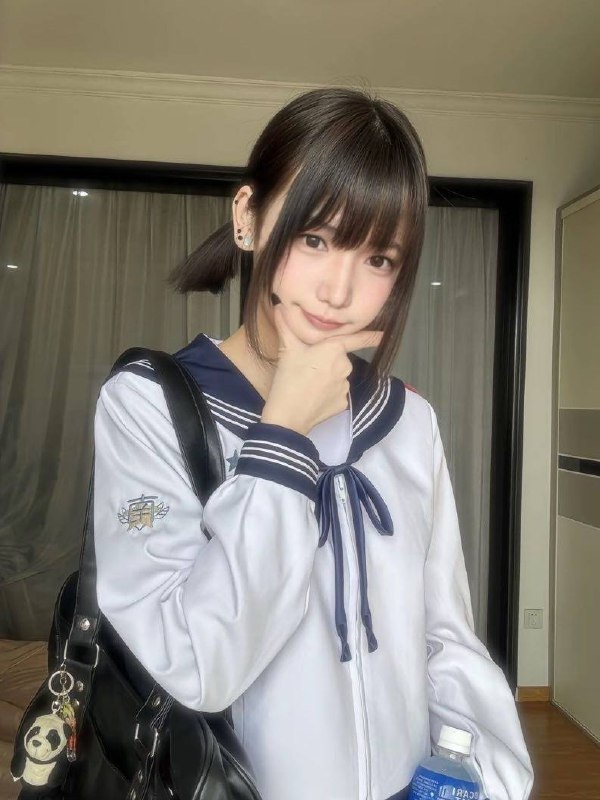 新加坡 倪妮 女大可查短发05年 170 B 94斤马甲线 腰细屁股大 白🐯无纹身反差 嗲 纯天然 可御可萝 性格好乖巧懂事  服务好  女友感强 爱唠嗑#新加坡🏀♥️📱欢迎咨询客服👉@AnnaGJ168bot