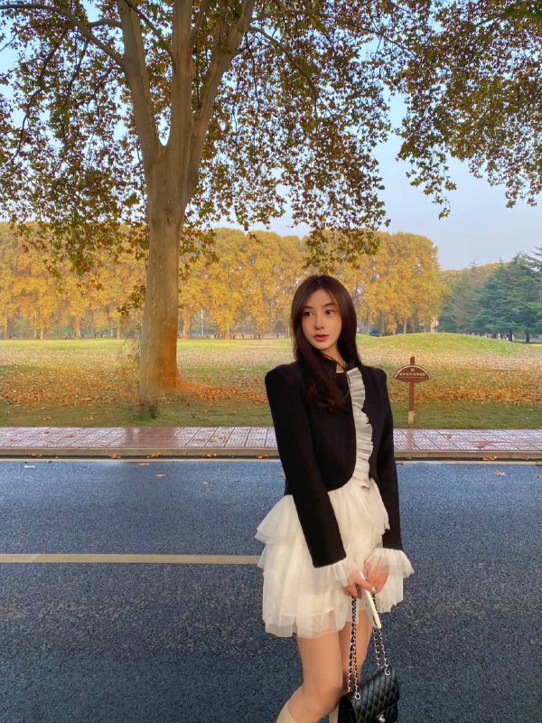 香港🇭🇰晏熙雨 雪儿🌨Education研究生在读👩‍🎓🌨𝐇𝐞𝐢𝐠𝐡𝐭身高/174🌨𝐁𝐮𝐬𝐭胸围/真D🌨𝐀𝐠𝐞年龄/01年🌨From籍贯/杭州🌨𝐇𝐨𝐛𝐛𝐲兴趣/冲浪🏄‍♀️滑雪⛷️🌨𝐎𝐜𝐜𝐮𝐚𝐭𝐢𝐨𝐧职业/ 时尚穿搭女装博主🌨𝐒𝐩𝐞𝐜𝐢𝐚𝐥𝐢𝐭𝐲特长/🥢腿 童颜巨🐻才女🤍给你初恋般的感觉🤍高瘦纯极品洋气清纯🤍温柔大小姐 人间山茶花🏀♥️📱欢迎咨询客服👉@AnnaGJ168bot