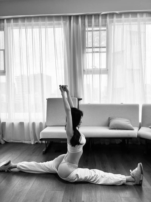 SHANGHAI妄川5⃣️⬆️黄浦𝐇𝐞𝐢𝐠𝐡𝐭身高/174• 𝐖𝐞𝐢𝐠𝐡𝐭体重/103• 𝐁𝐮𝐬𝐭胸围/D• 𝐀𝐠𝐞年龄/97• 𝐎𝐜𝐜𝐮pation职业/瑜伽老师• 𝐒𝐩𝐞𝐜𝐢𝐚𝐥𝐢𝐭𝐲特长/皮肤巨白白中天花板 气质 性感  马甲线  蜜桃臀 筷子腿🏀♥️📱欢迎咨询客服👉@AnnaGJ168bot