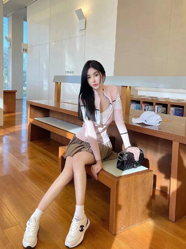 烈火奶奶🏠新加坡🇸🇬Education研究生在读👩‍🎓🌨𝐇𝐞𝐢𝐠𝐡𝐭身高/174🌨𝐁𝐮𝐬𝐭胸围/真D🌨𝐀𝐠𝐞年龄/01年🌨From籍贯/杭州🌨𝐇𝐨𝐛𝐛𝐲兴趣/冲浪🏄‍♀️滑雪⛷️🌨𝐎𝐜𝐜𝐮𝐚𝐭𝐢𝐨𝐧职业/ 时尚穿搭女装博主🌨𝐒𝐩𝐞𝐜𝐢𝐚𝐥𝐢𝐭𝐲特长/🥢腿 童颜巨🐻才女🤍给你初恋般的感觉🤍高瘦纯极品洋气清纯🤍温柔大小姐 人间山茶花🏀♥️📱欢迎咨询客服👉@AnnaGJ168bot