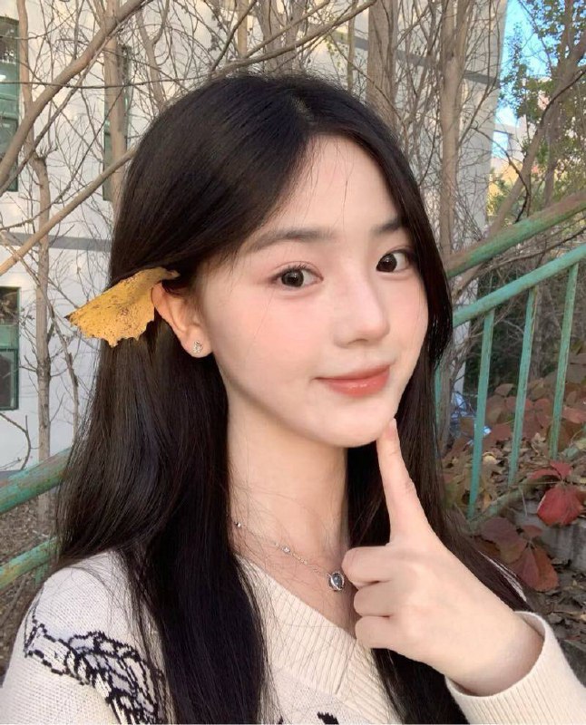 深圳 外围左右🏠晴晴🦜W真实清纯女大学生 05年 黄金比例净高175冷白皮 皮肤细腻纯天然无整 无纹身🥢腿 Q弹🐻🏀♥️📱欢迎咨询客服👉@AnnaGJ168bot