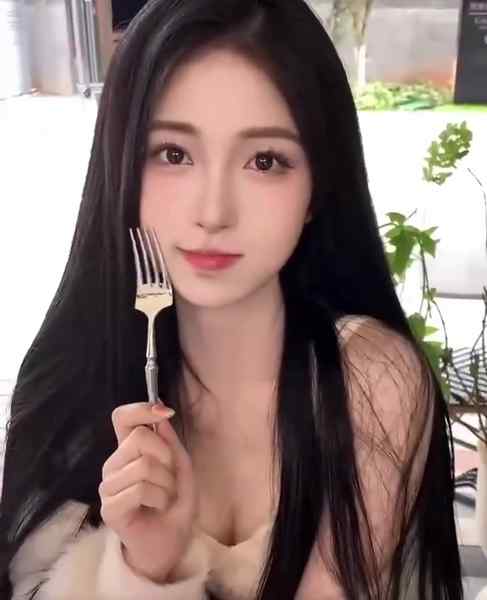 纽约-烈火奶奶-166CM-C杯-美国新人