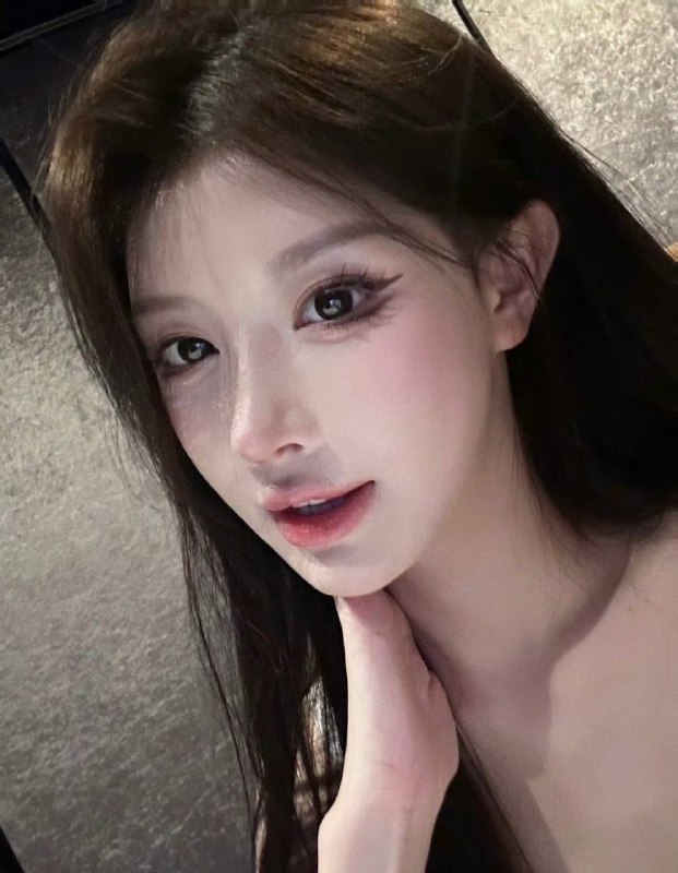 #广州外围#广州上门#广州修车广州 蓝白白🏡奈奈广州网红极品新人模特大G🐝❤️‍🔥精美漫画脸五官精致洋气大牌❤️‍🔥身高172cm 体重45kg🐻G杯❤️‍🔥魔鬼身材 服务一流  养课神器❤️‍🔥举止大方 浑身纯天然 冷白皮.🏀♥️📱欢迎咨询客服👉@AnnaGJ168bot