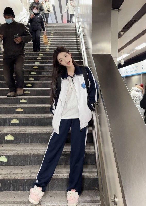长沙欢喜🏠小林允· 18岁· 中南大一在读🥰· 精通爵士舞蹈💃· 新人刚破chu第一次下氵· 本人真照    1:1可挂圈——————————————————————❗清纯初恋脸 全身零整无纹身❗假赔总  低素质勿扰客户交流群：https://t.me/+CPoCH0yVh6llYmRl下单客服👉@AnnaGJ168bot
