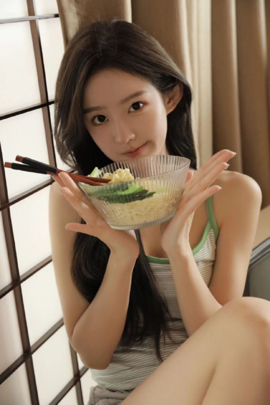 南京Laochen💝气质温婉不登记代开 晚上十一点后🉑✌🏻洋气白小纯04/166C学生，江苏人，皮肤巨白/貌美性格好（5🌟好评）🉑69🐍#南京上门#南京外围#南京修车🏀♥️📱欢迎咨询客服👉@AnnaGJ168bot
