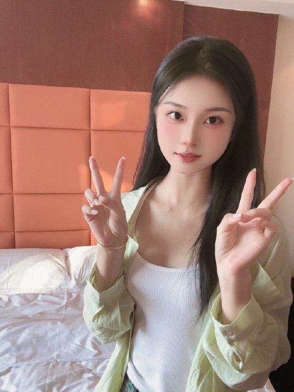 南京Laochen💝建邺区极品06纯天然172首次开拍南京06年顶美新人首次拍摄，全部自拍照没有写真。纯天然，全身0整，身高172，体重45kg，胸C，一次没做过，性格超级好，活泼开朗。女友感顶级，可🐍💏，可69，女友感十足，不可错过的体验。#南京上门#南京外围#南京修车🏀♥️📱欢迎咨询客服👉@AnnaGJ168bot