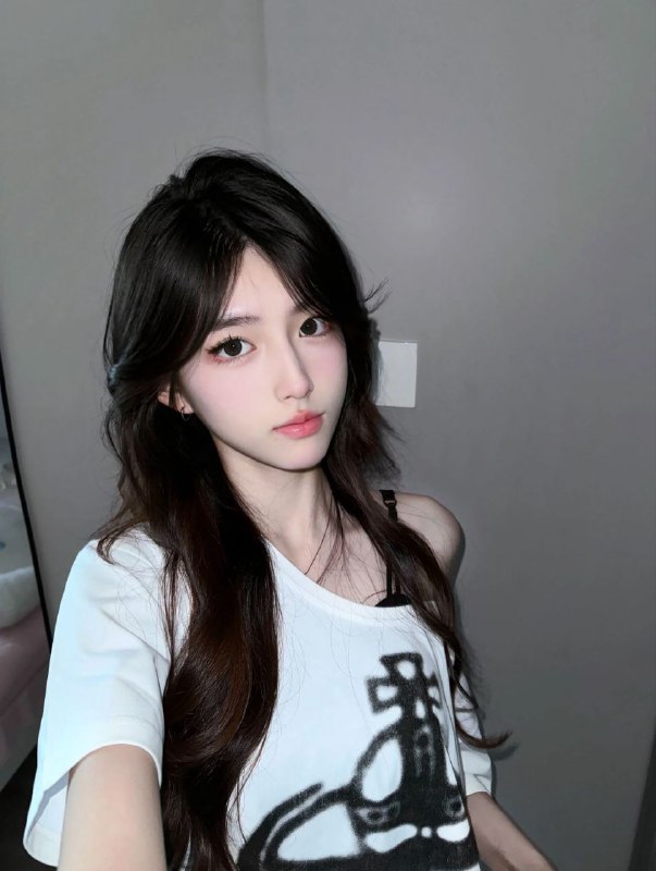 南京Laochen💝鼓楼区170D皮肤白皙蜂腰筷子腿🉑69  生活照 巴掌脸 巴掌腰🈚纹身 气质纯欲 身材高挑腿长苗条#南京上门#南京外围#南京修车🏀♥️📱欢迎咨询客服👉@AnnaGJ168bot