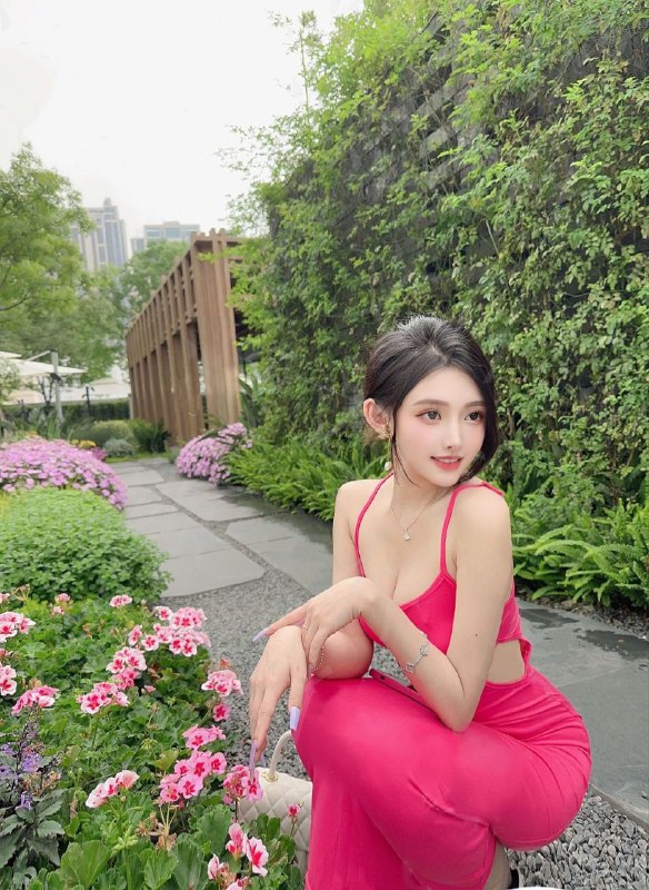 南京Laochen💝楠楠02-169D🉑69🉑🐍🉑🚗飞全程配合女友感觉南京  极品 02年水滴🐻大长腿  大学生支持各种验证，性格开朗，谈吐大方，冷艳气质型🉑️甜🉑️咸，待哥哥如初恋#南京上门#南京外围#南京修车🏀♥️📱欢迎咨询客服👉@AnnaGJ168bot