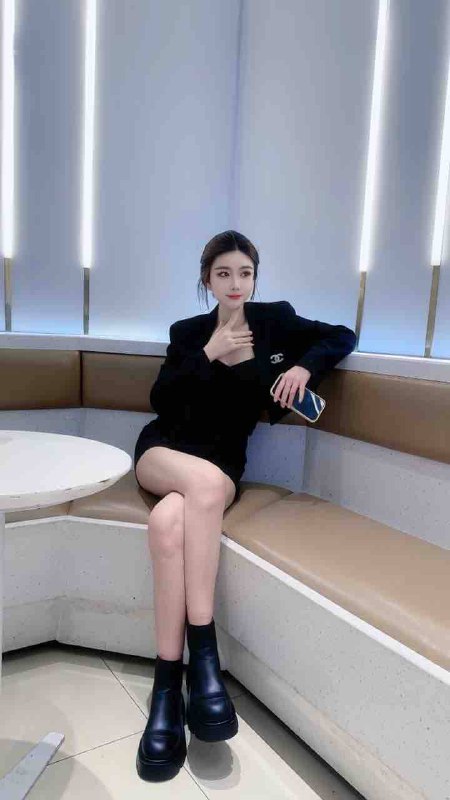 长沙欢喜🏠可彤✿  𝟎〇年 𝟏72𝐂𝐌🐻C✿网红同款  清純可爱✿  初次兼职———————————————————🍒The moonlight stands for my heart!绝妙身材   be in  shape⚡︎可爱脸蛋  Cute face⚡︎#长沙上门#长沙外围#长沙修车🏀♥️📱欢迎咨询客服👉@AnnaGJ168bot