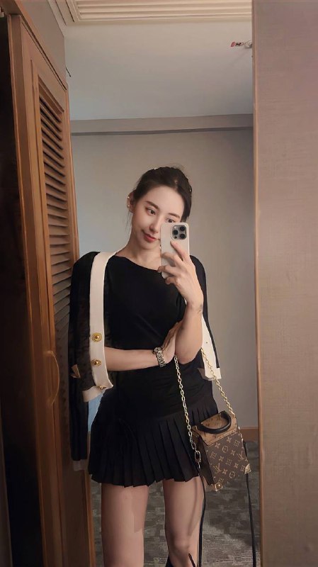 #珠海外围#珠海修车#珠海上门05年Height身高/170净足 体重90Bust胸围/CSpeciality特长/看书 听音乐性格活泼声音甜美可爱 懂配合是你的首选🏀♥️📱欢迎咨询客服👉@AnnaGJ168bot