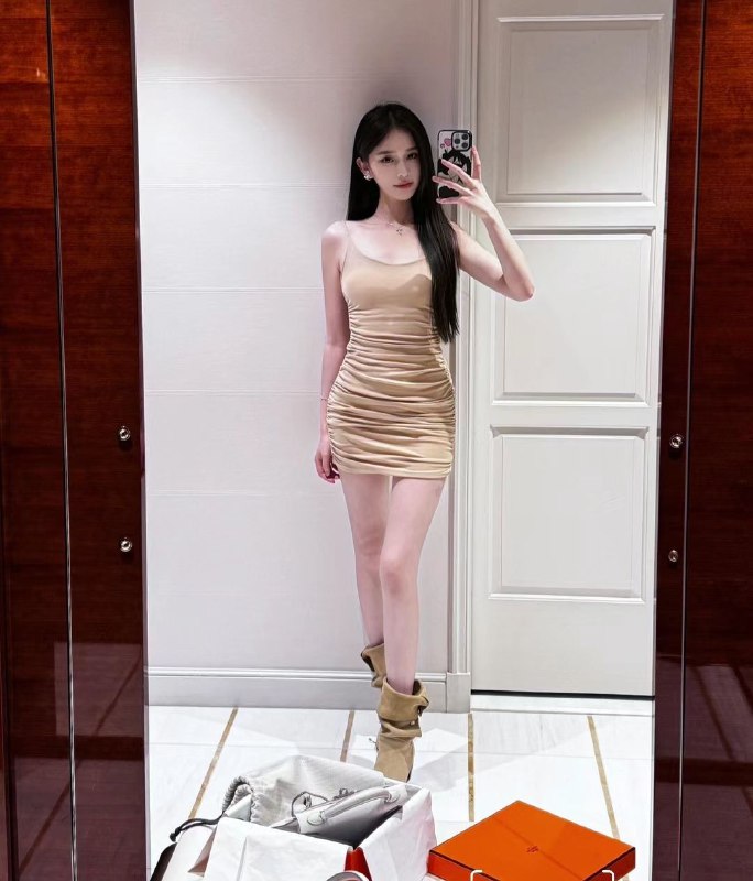 上海天乐🏠幂幂本帮小网红纯正沪语首次下水抖音小主播❤️雅思6.5 可全程英文交流• 𝐇𝐞𝐢𝐠𝐡𝐭身高：170• 𝐖𝐞𝐢𝐠𝐡𝐭体重：46kg•Bust 胸围：D（天然）皮肤 雪白嫩滑🈚️纹身🈚️疤痕敏感体质一碰出💦易高巢不烟不酒遇见即是缘分  热情洋溢会聊天🉑做服务：舌💋需要其他服务请咨询客服（工作室3️⃣上门5️⃣）位置：#静安#上海上门#上海外围#上海修车🏀♥️📱欢迎咨询客服👉@AnnaGJ168bot