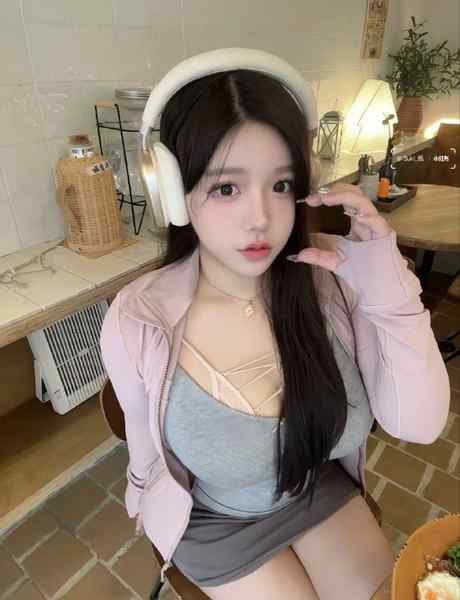 上海天乐🏠泡泡04年大学在读硕士研究生身高168🐻G 童颜巨乳  一个客不认识可看学生证 学信网可查真实#白虎🐯皮肤雪白 水嫩多汁敏感体质 超多水 会跳舞 唱歌🉑做服务：6️⃣9️⃣舌💋鸳鸯浴 登记需要其他服务请咨询客服（3️⃣K/次）位置：#普陀#上海上门#上海外围#上海修车🏀♥️📱欢迎咨询客服👉@AnnaGJ168bot