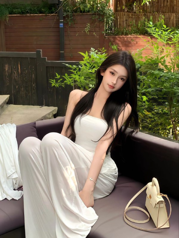 深圳水果姐姐➕硬5W 大橙Age 02年 Height 173cmBusE真🐻🔝真混血少数民族本科学历兼职模特♡ 完 花美 瓶身 52Kg🈚️不良🈚️纹身气质优雅 谈吐文雅 高素质风趣性格好   体贴举止大方你的 感性 小女友，等你来撩🥰#深圳上门#深圳外围#深圳修车🏀♥️📱欢迎咨询客服👉@AnnaGJ168bot