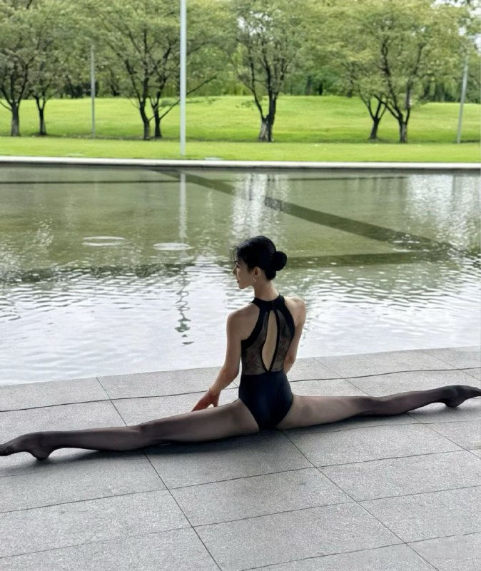 深圳水果姐姐➕硬5W03年 172🐻E可验一字马 学信网清纯童颜 肤白温柔初恋女友fell 真🐻蜜桃🍑臀洗瘦勿扰圳极品纯新人兼职短开可验一字马 学信网清纯童颜 肤白温柔 初恋女友fell洗瘦勿扰#深圳上门#深圳外围#深圳修车🏀♥️📱欢迎咨询客服👉@AnnaGJ168bot