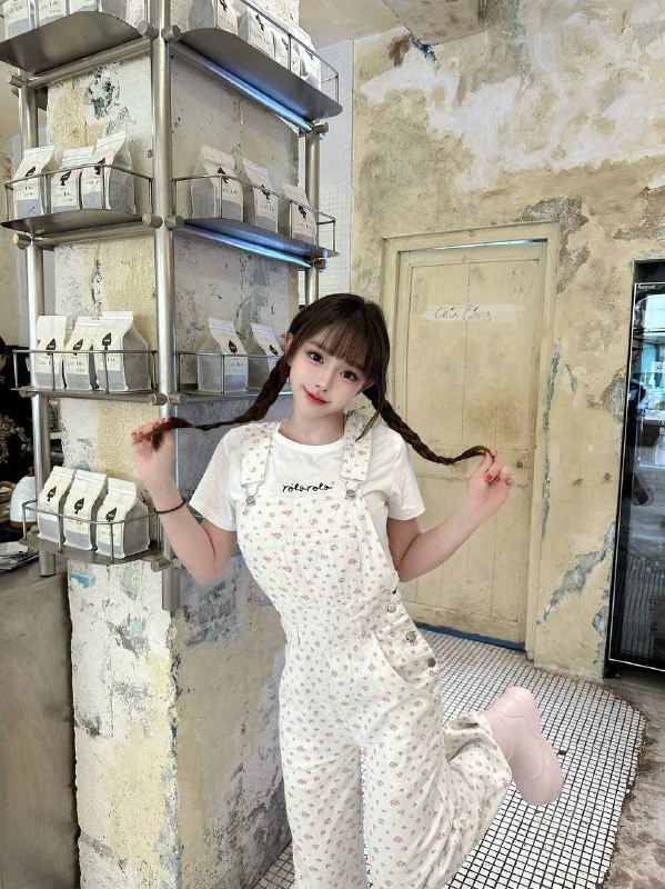 北京子俊🏡硬五Japanese student in BeiJing🇯🇵日本人留学生は北京にいますHeight:167cm.      Weight:47kgCup:  G                    Age:      19北京外国语大学可验🇯🇵SFZ，学校XSZ🉑️随时全英文沟通全身雪白，三点粉，童颜巨Ru  常年瑜伽普拉提，丰满🍑PP，真🐻天然0整抖音网红腾讯王者荣耀Coser，Chinajoy游戏展#朝阳双井#硬五#日本#C60#北京上门#北京外围#北京修车🏀♥️📱欢迎咨询客服👉@AnnaGJ168bot